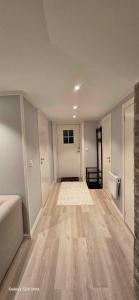Postel nebo postele na pokoji v ubytování City Serenity Suite