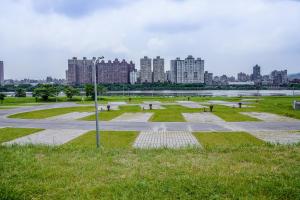 Budova, kde se prázdninový areál nachází + 6 fotografií