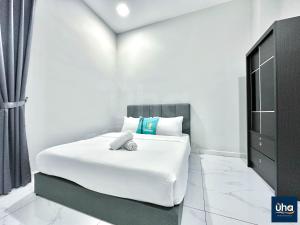 Katil atau katil-katil dalam bilik di Nusa Sentral By RR JBcity