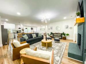 Η κουζίνα ή μικρή κουζίνα στο Secluded ranch with big yard in Zebulon