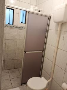 Koupelna v ubytování Alugo quarto por dia