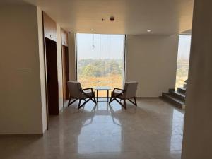 Hotel Madhukta Inn的休息区