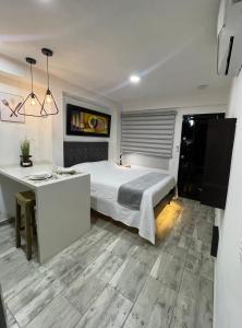 Ένα ή περισσότερα κρεβάτια σε δωμάτιο στο Cozy & Stylish Private Studio 201