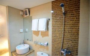 Koupelna v ubytování Nanning Qingzhou Rental Apartments + 8 fotografií