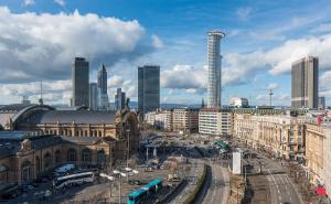 Uma visão geral de Frankfurt ou uma vista da cidade tirada do hotel