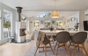 Fotografie z fotogalerie ubytování 3 Bedroom Pet Friendly Home In Hornbæk v destinaci Hornbaek