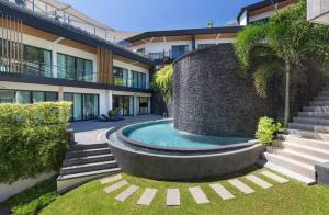 Swimmingpoolen hos eller tæt på Luxury spacious 3 bdr apartment Pandora residence