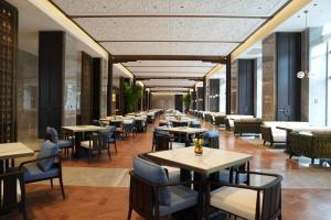 Restaurace v ubytování 宁波新芝宾馆