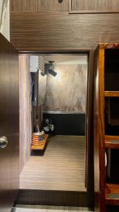 Dapur atau dapur kecil di The First 南灣膠囊旅店