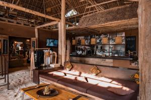 Ein Sitzbereich in der Unterkunft Mwezi Boutique Resort