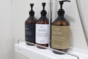 Φωτογραφία από το άλμπουμ του Sim On Chae - one room σε Yeosu