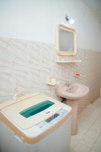 Koupelna v ubytování Surf Hostel Hiriketiya