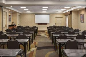 Konferenční prostory v ubytování Hampton Inn Tropicana