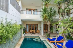 Bazén v ubytování Villa Orange 2BR Seminyak by Exotic Bali Properties nebo v jeho okolí
