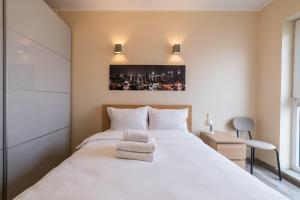 Postel nebo postele na pokoji v ubytování Malta Deluxe - AC - Parking - City View