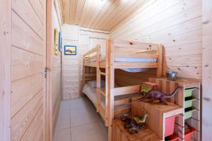Postel nebo postele na pokoji v ubytování Tié No Appartement Chaleureux