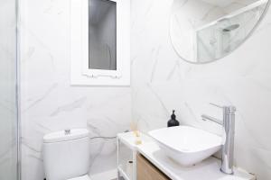 Kúpeľňa v ubytovaní Apartamento NUEVO con encanto en SAGRADA FAMILIA
