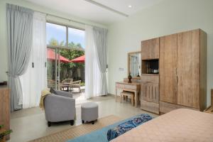 Televisyen dan/atau pusat hiburan di Ayuda Sanctuary Wellness Boutique