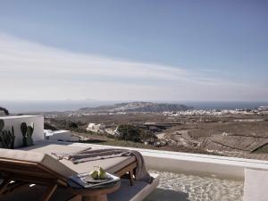 a view of the ocean from a villa at Ark in Pirgos