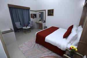Galeriebild der Unterkunft Naif Fort Hotel in Dubai
