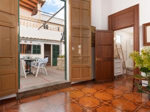 Patio nebo venkovní prostory v ubytování Alquiler vacacional en Sa Torre Felanitx, Mallorca + 14 fotografií