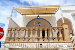 Balkón nebo terasa v ubytování A due passi dal mare by Salento Prime