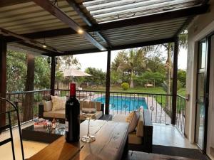 Gallery image of Stunning 2 bed with pool - 2275 in Harare +11 photos