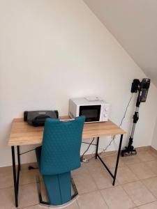 TV a/nebo společenská místnost v ubytování Apartment Regina, schnelles Internet