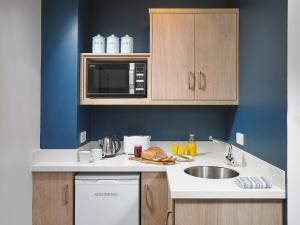 A cozinha ou kitchenette de Clonakilty Park Hotel