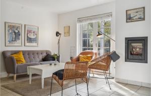 Χώρος καθιστικού στο Nice Home In Gjern With Wifi