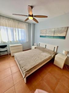 Posteľ alebo postele v izbe v ubytovaní RESIDENCIAL NOVA OROPESA REF 016