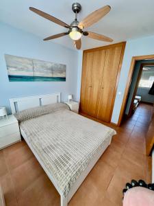 Posteľ alebo postele v izbe v ubytovaní RESIDENCIAL NOVA OROPESA REF 016