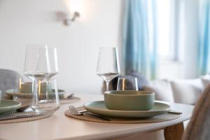 Foto sihtkohas Grömitz asuva majutusasutuse CLS Strand City-Wohnung im Zentrum von Grömitz mit Balkon und Parkplatz, alles in 5 Minuten erreichbar Restaurants, Bäckerei Junge, Strand, Frisör, Massage, ideale Anbindung Schön Klinik Neustadt galeriist