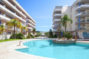 Bazén v ubytování Vista Roses Mar - Apartamento con piscina II nebo v jeho okolí