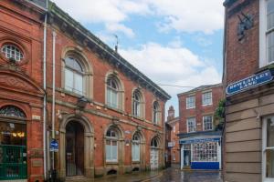 Φωτογραφία από το άλμπουμ του Charming Old Town Apartment σε Hull