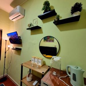 TV a/nebo společenská místnost v ubytování Ardian House Jepara