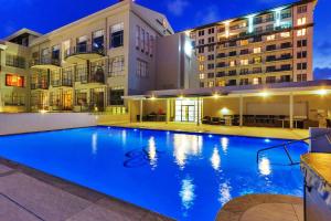 Bazén v ubytování Heritage Penthouse in CBD nebo v jeho okolí