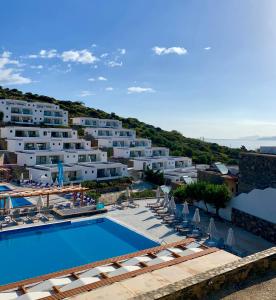Бассейн в Ariadne Beach - Adults Only или поблизости