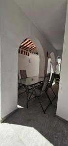 A seating area at APTO TANEZ TORREMOLINOS, a