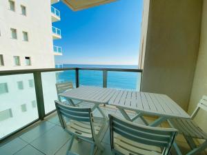A balcony or terrace at Euromarina Lateral by Alina365