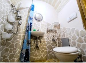 Kúpeľňa v ubytovaní Kryptàdion