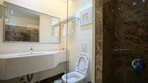 Ein Badezimmer in der Unterkunft Hotel Xperience