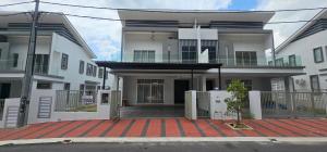 a large white house with a porch and a driveway at Suria Aman Homestay Semi-D 5 Rooms 5 Bathrooms in Taiping