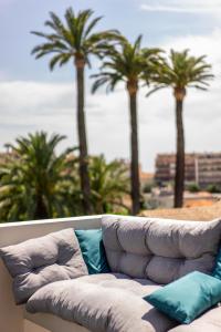 Posezení v ubytování Appartement Dernier Etage Nest in Mandara Beach - Vue Montagne, Antibes Juan-les-Pins Cote d Azur