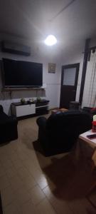 Μια τηλεόραση ή/και κέντρο ψυχαγωγίας στο Casa centrica con pileta