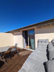 Balkón nebo terasa v ubytování Studio Dernier Etage Le Nid d'Amour - Séjour Romantique, Mandara Beach, Juan-les-Pins
