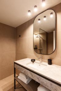 Un baño de Doryssa Lithos Hotel