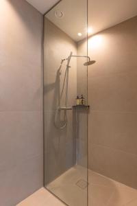 Un baño de Doryssa Lithos Hotel