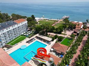 Bazén v ubytování Transatlantik Beach Beldibi - All Inclusive nebo v jeho okolí