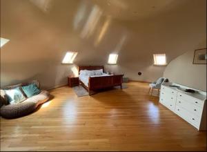 Gallery image of The Roundhouse in Lettermullan